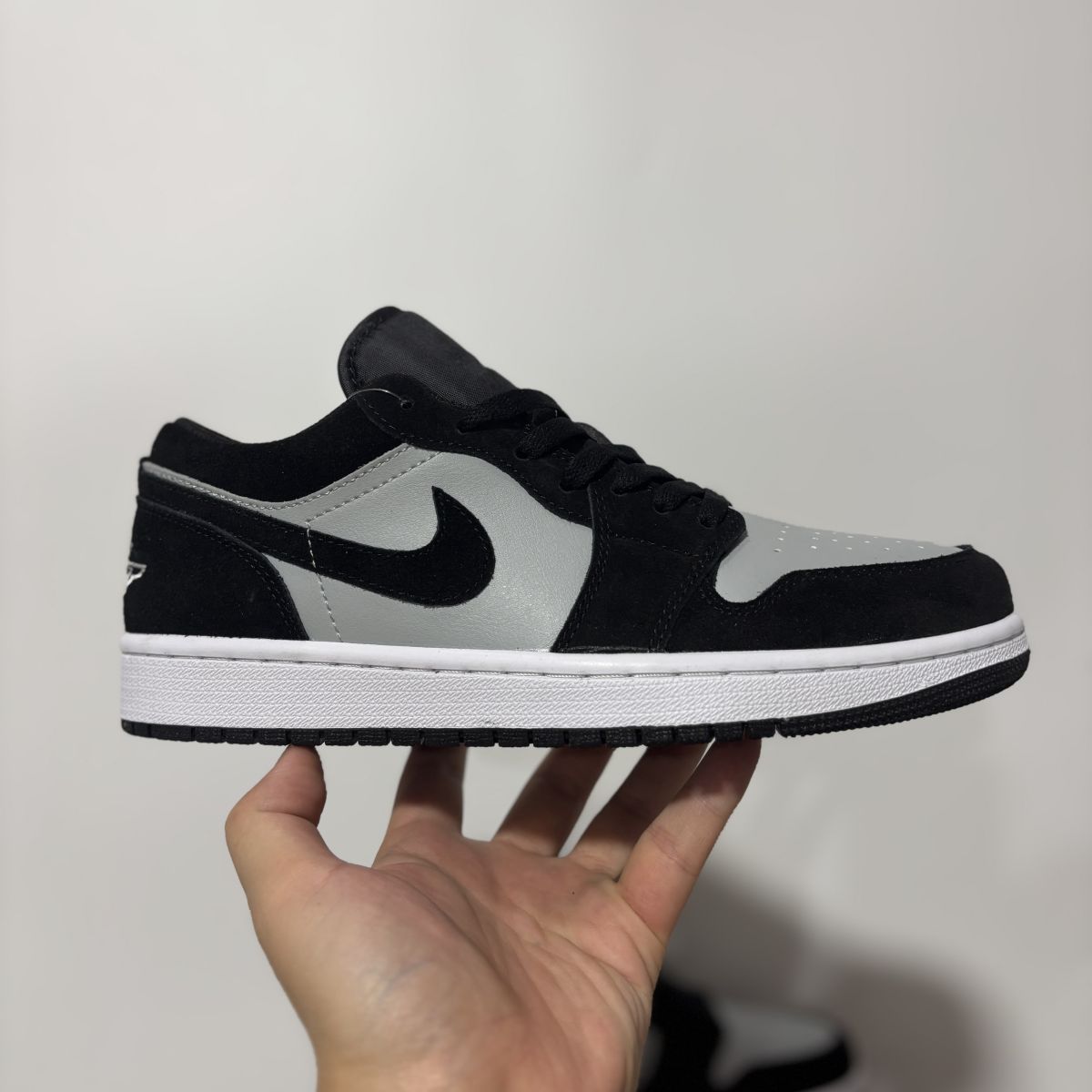 AJ1 low黑灰 Air Jordan 1 乔1低帮舒适贴合复古篮球鞋 553558-048