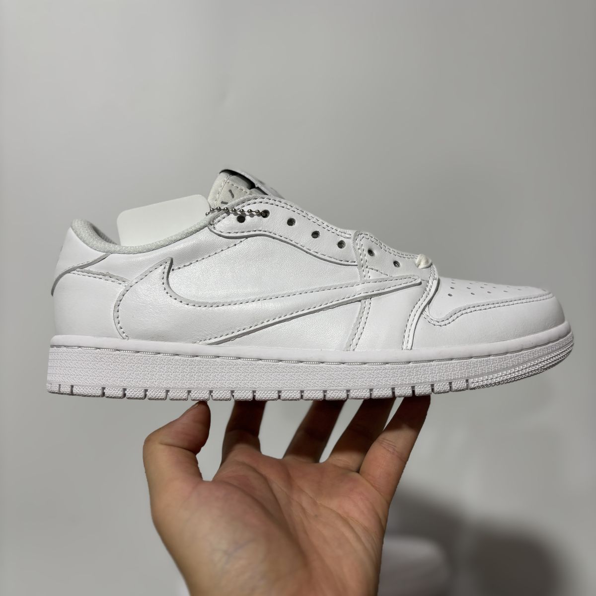 AJ1 TS倒钩低帮全白 头层⚡️Travis Scott x Air Jordan 1 Low OG 乔1 TS倒钩低帮篮球鞋 TD1228-111