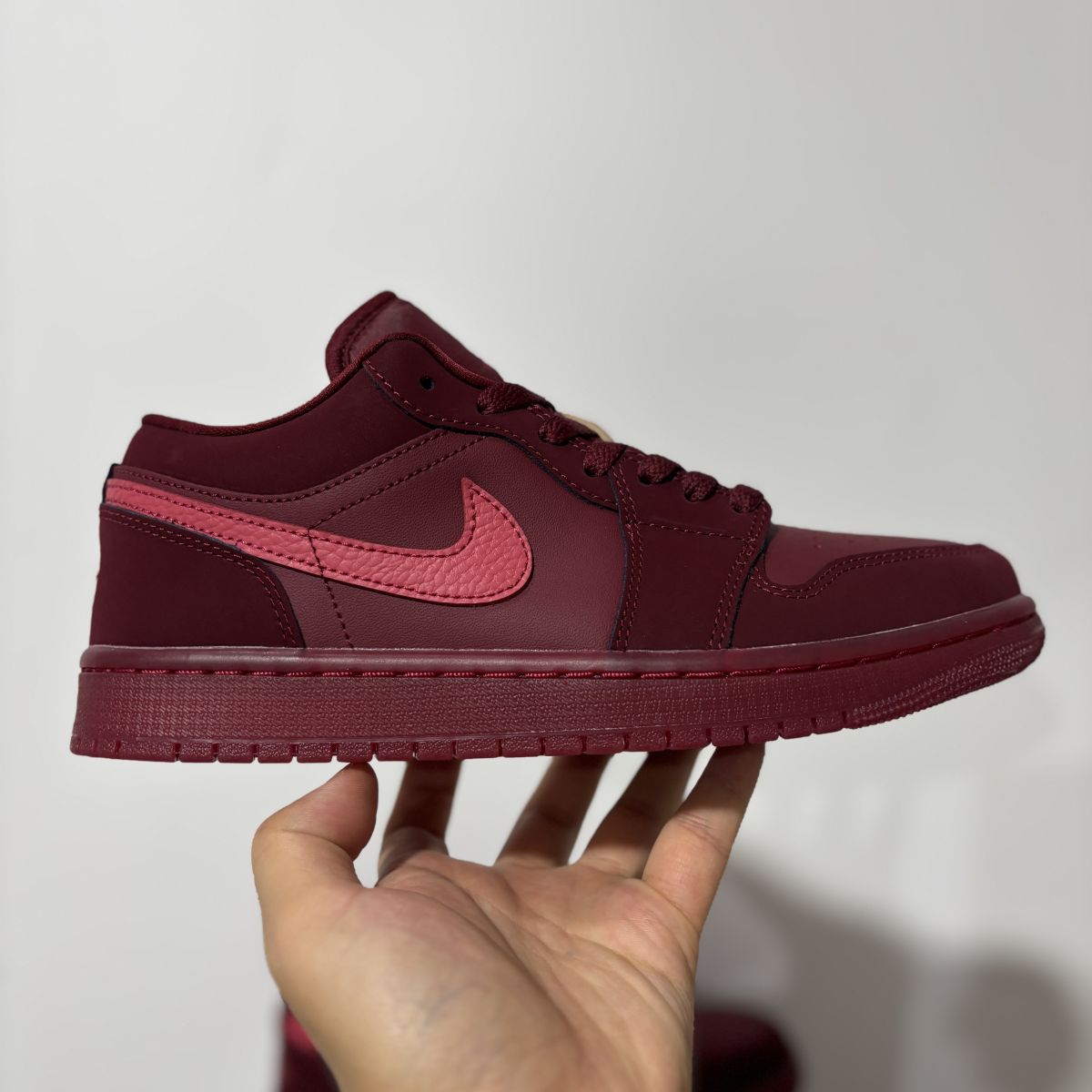AJ1低帮酒红 DT纯原⚡️Air Jordan 1 SE Valentine's Day乔1情人节限定 口红印花 舒适经典 情侣款 低帮 复古篮球鞋 IB7012-600