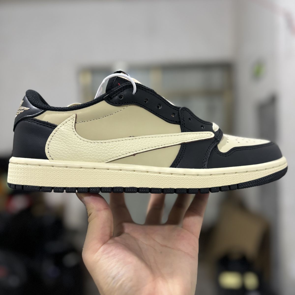 AJ1 low TS黑米倒钩 Travis Scott x Jordan Air Jordan 1 Low 倒钩 耐磨透气 低帮 复古篮球鞋 DM7866-201