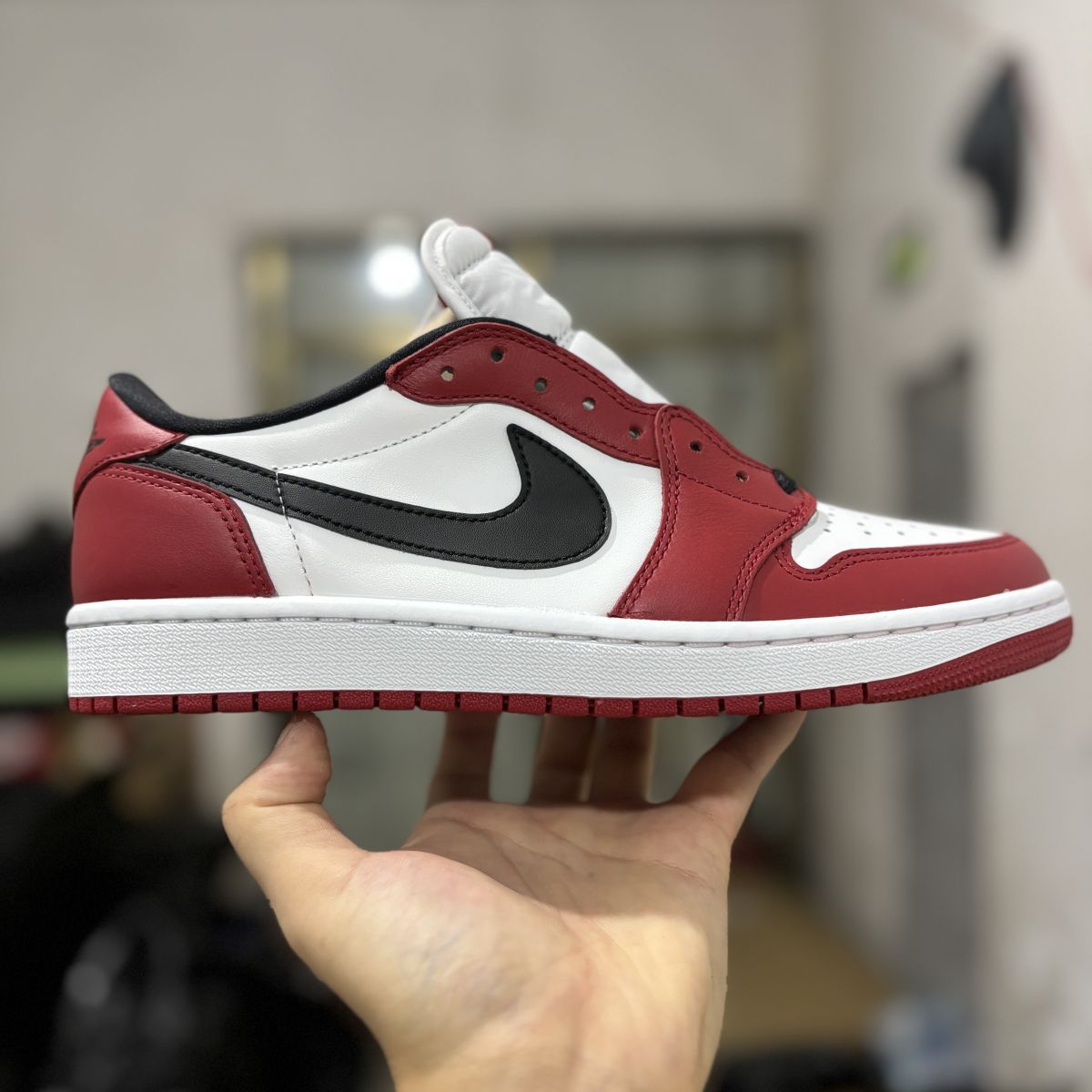 AJ1 芝加哥2025复刻版 DG纯原版 Air Jordan 1 RETRO LOW OG “Black Muslin Varsity Red”乔1低帮舒适百搭低帮复古篮球鞋 HQ6998-600