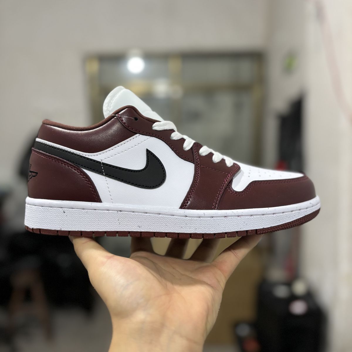 AJ1黑白酒红 Air Jordan 1 Low 乔1低帮百搭舒适 防滑耐磨篮球鞋 HF3148-102