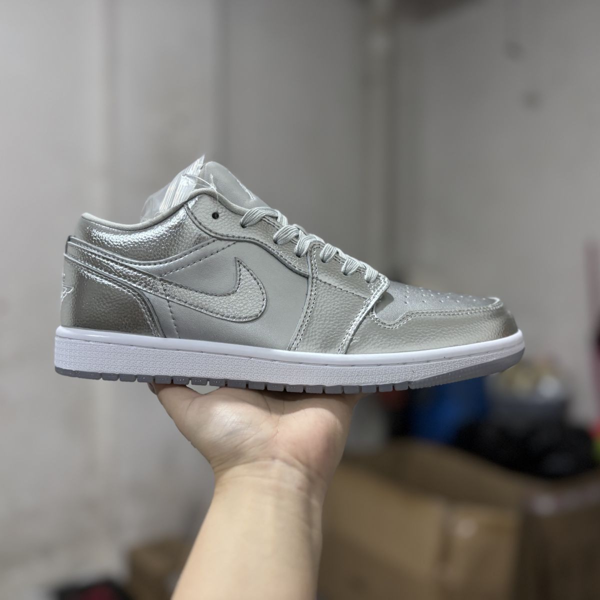 AJ1 low银色 Air Jordan 1 Low 乔1减震防滑低帮复古篮球鞋 FN5030-001
