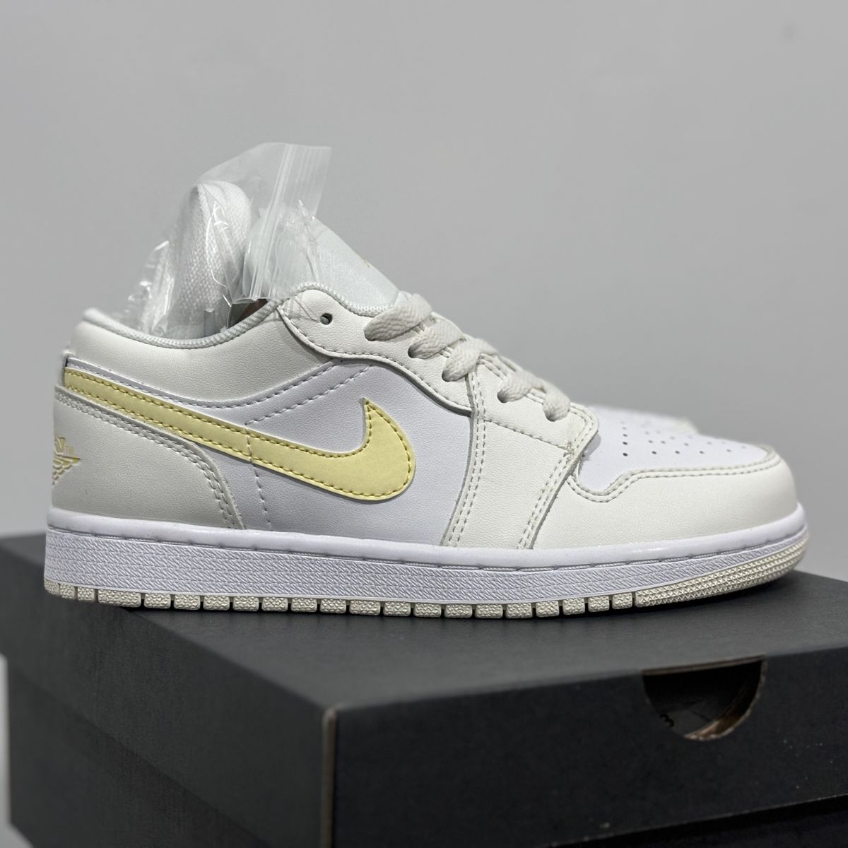 AJ1 low白黄 Air Jordan 1 Low乔1 低帮复古运动休闲鞋男女同款 FV8486-181