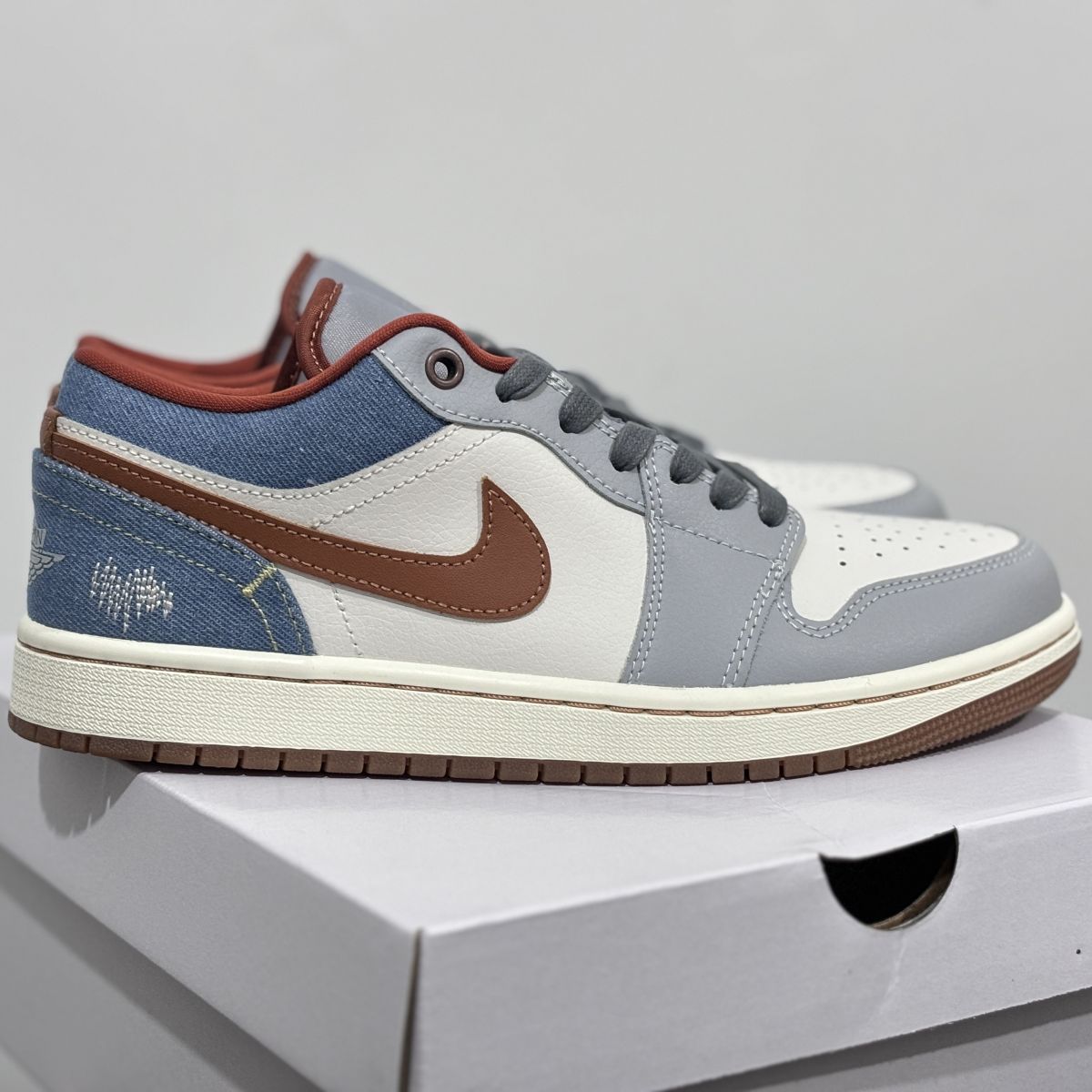 AJ1 low白灰牛仔 DT纯原版⚡️Air Jordan 1 乔1蓝白色 舒适百搭 板鞋 FZ5045-091