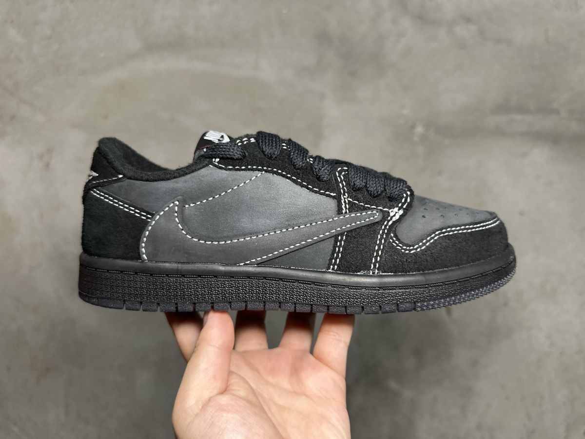 aj1 TS倒钩低帮全黑 童鞋⚡️纯原版⚡️Air Jordan 1 x Travis Scott TS 联名倒钩低帮 DO5442-001