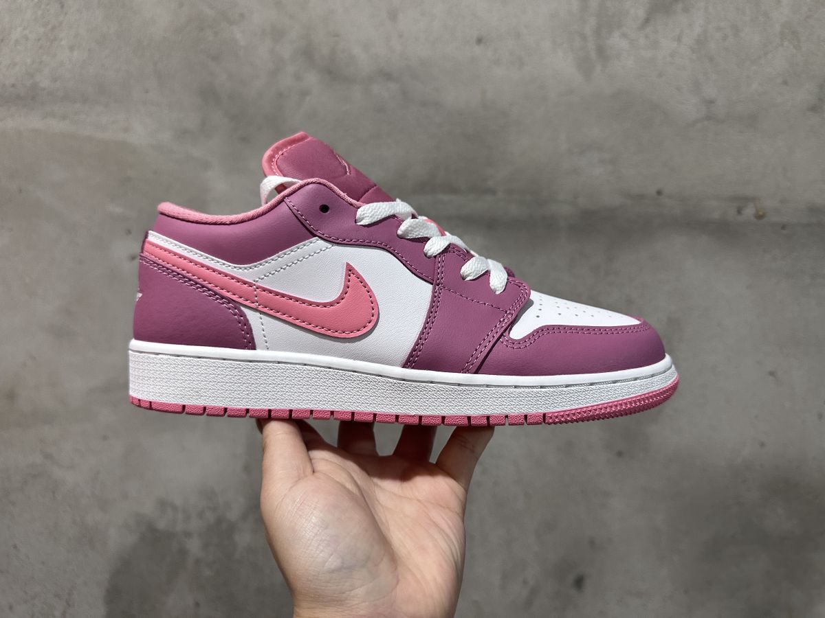 AJ1白粉 纯原版️Air Jordan 1 Low 乔 1 白骚粉草莓熊女子复古低帮篮球鞋553560-616