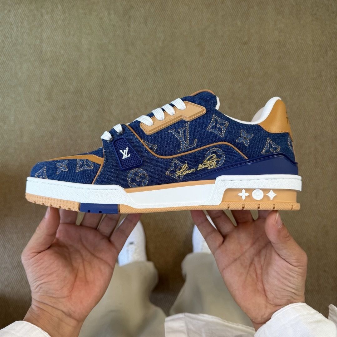 LV刺绣蓝棕牛仔 LOUIS VUITTON Trainer 官方最新配色！驴家LV Trainer 外包装全新升级‼️原版完美楦型 佛山大厂出产 品控胜过市面百分之95
