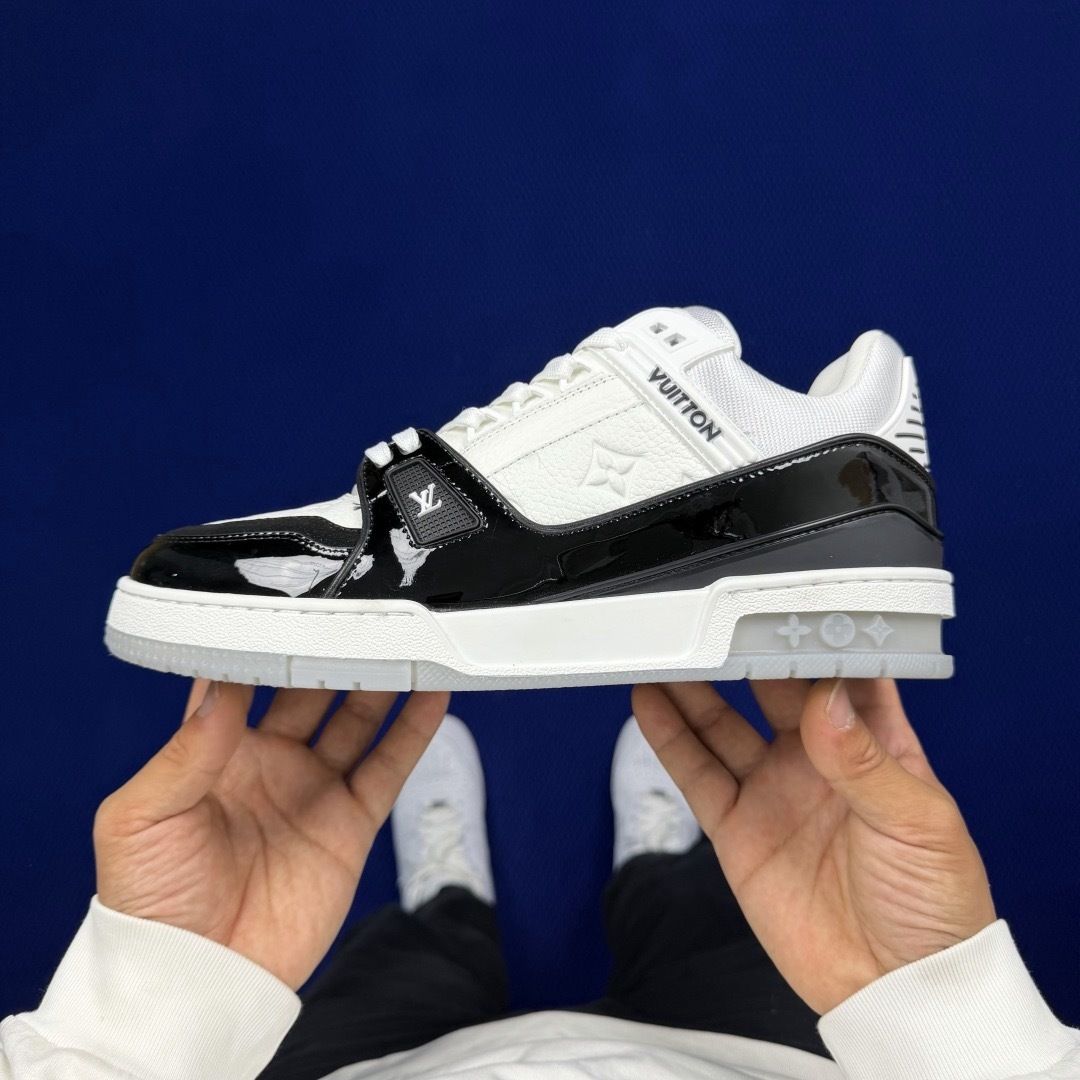 LV黑漆皮 LOUIS VUITTON Trainer 官方最新配色！驴家LV Trainer 外包装全新升级‼️原版完美楦型 佛山大厂出产 品控胜过市面百分之95