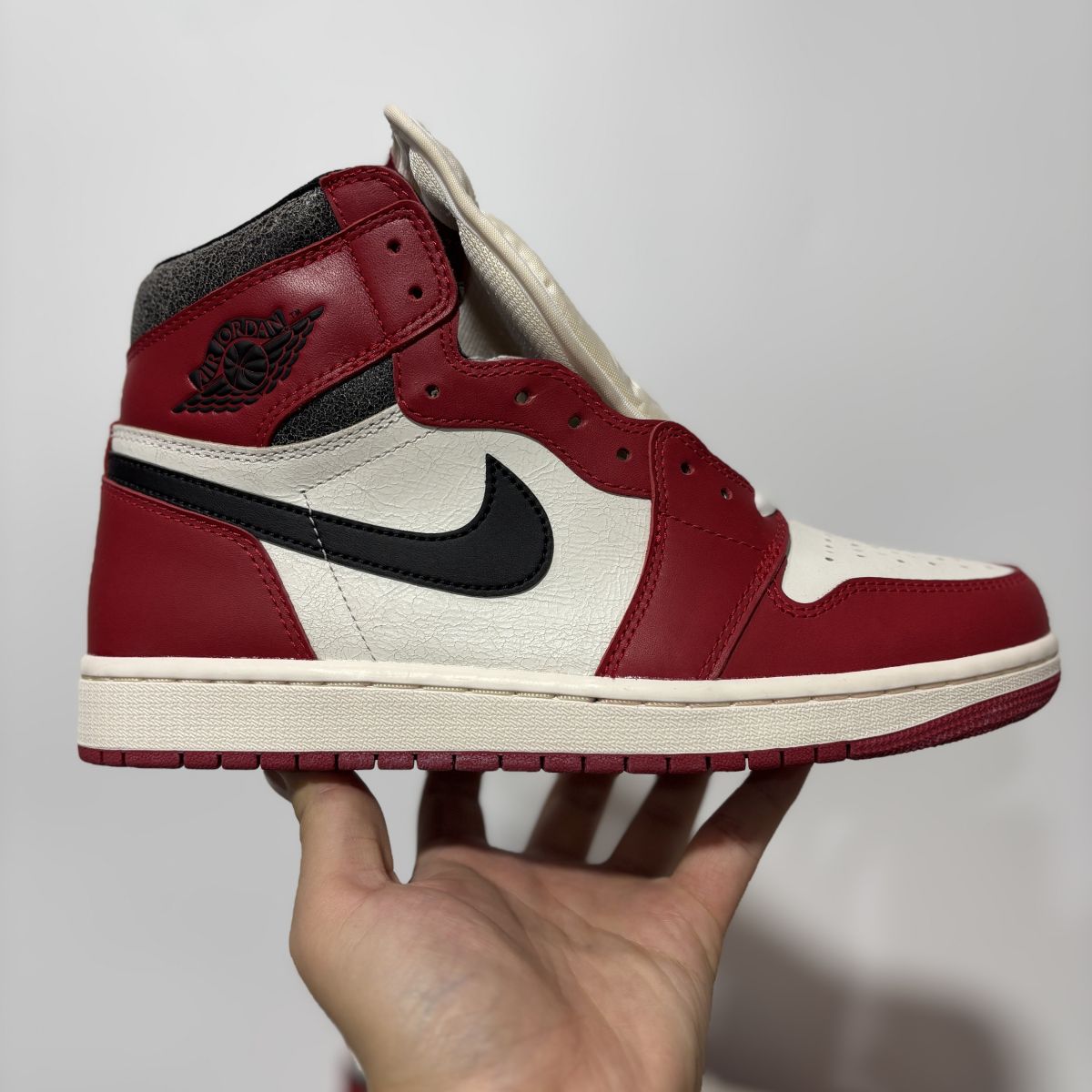 AJ1复刻芝加哥 神版⚡️Air Jordan 1 High OG “Chicago Reimagined”乔1新款芝加哥做旧 复古篮球鞋DZ5485-612