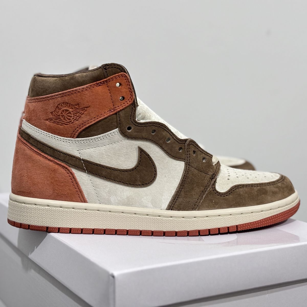 AJ1可可棕 Air Jordan 1 High OG "Cacao Wow and Sand Drift" 乔1木乃伊耐磨透气高帮复古篮球鞋 FQ2941-200