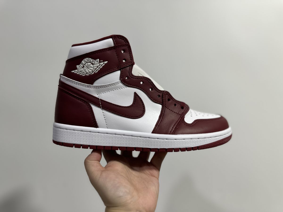 AJ1白红波尔多 Air Jordan 1 Retro High OG 乔1新白红酒红高帮篮球鞋 DZ5485-160