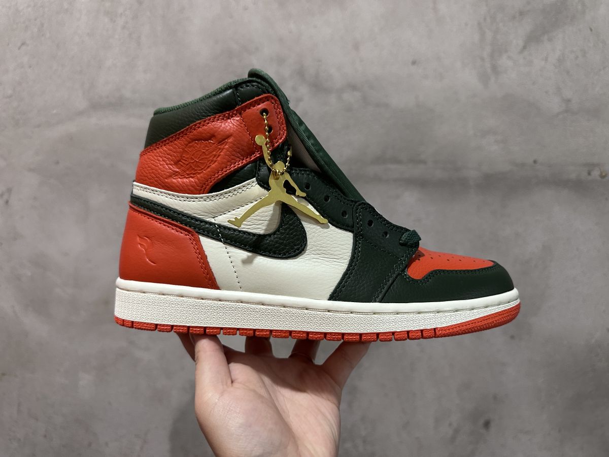 AJ1大宝剑白橙 Air Jordan 1 乔1solefly 迈阿密 白橙 扣碎 AV3905-138