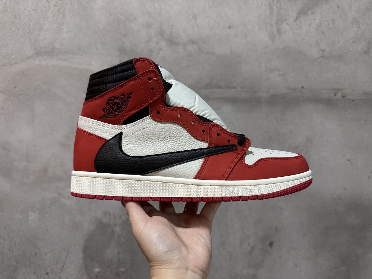 AJ1倒钩高帮白红 Air Jordan 1 乔 1 倒钩TS联名芝加哥 高帮鬼脸休闲鞋 CD4487-100