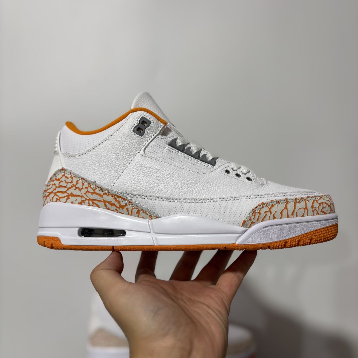 AJ3白橙 Air Jordan 3 Retro "White and Orange Peel" 乔3舒适贴合 简约时尚 复古篮球鞋 CK9256-101