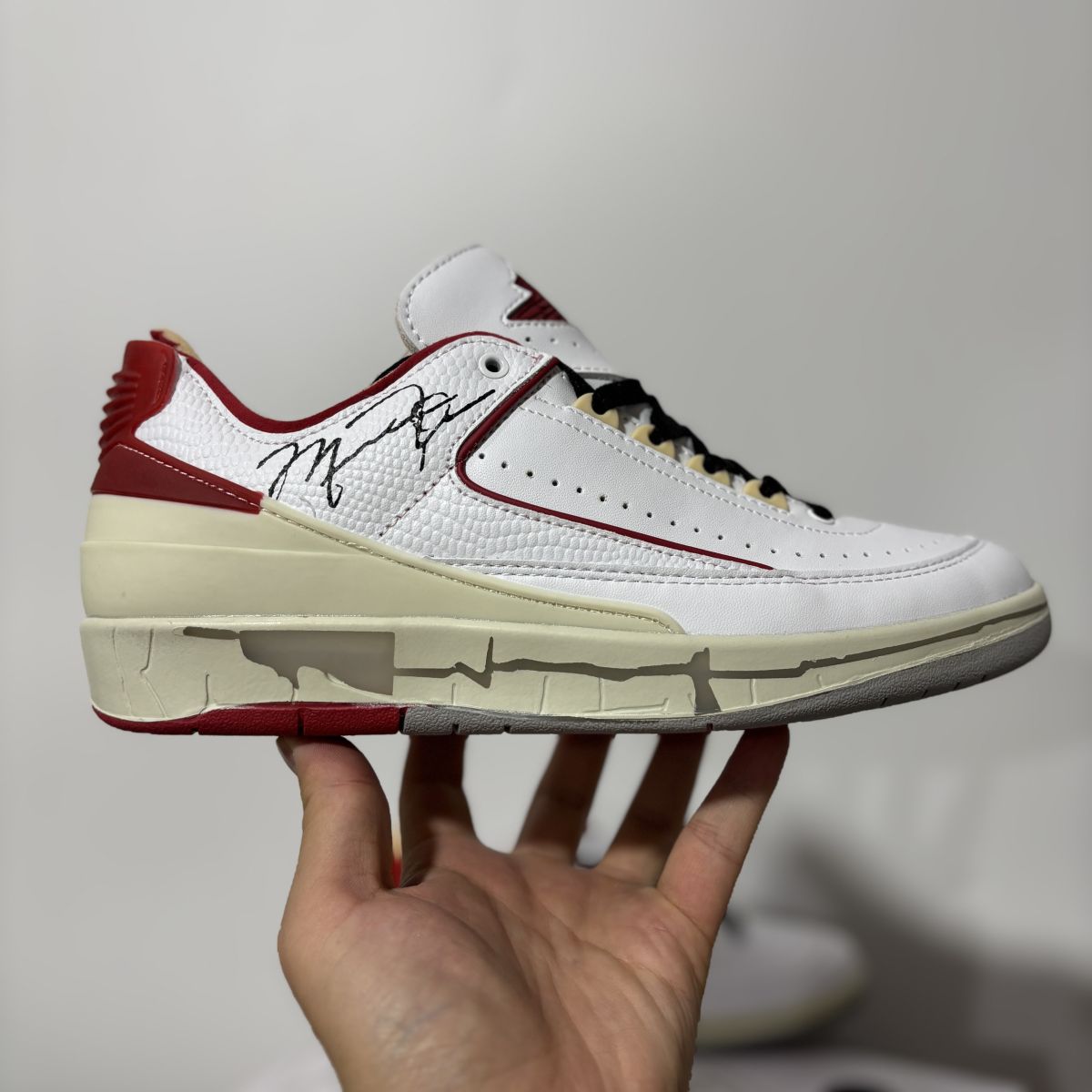 AJ2 OW联名白红 OFF-WHITE x Jordan Air Jordan 2 Retro Low SP "White and Varsity Red" 解构 低帮 复古篮球鞋 男女同款 DJ4