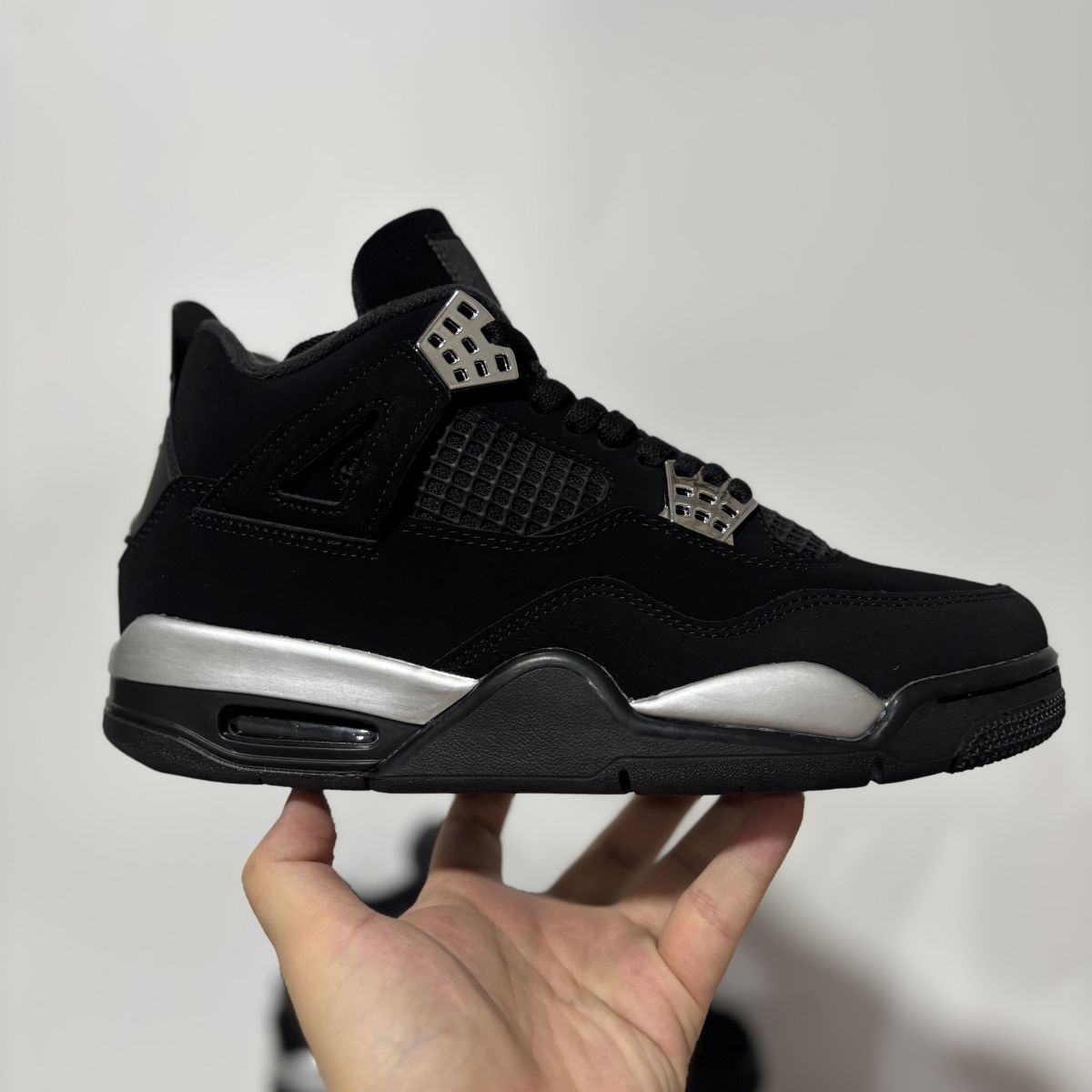 AJ4黑银 PLUS版⚡️Air Jordan 4 乔4黑银闪闪篮球鞋 FQ8138-092