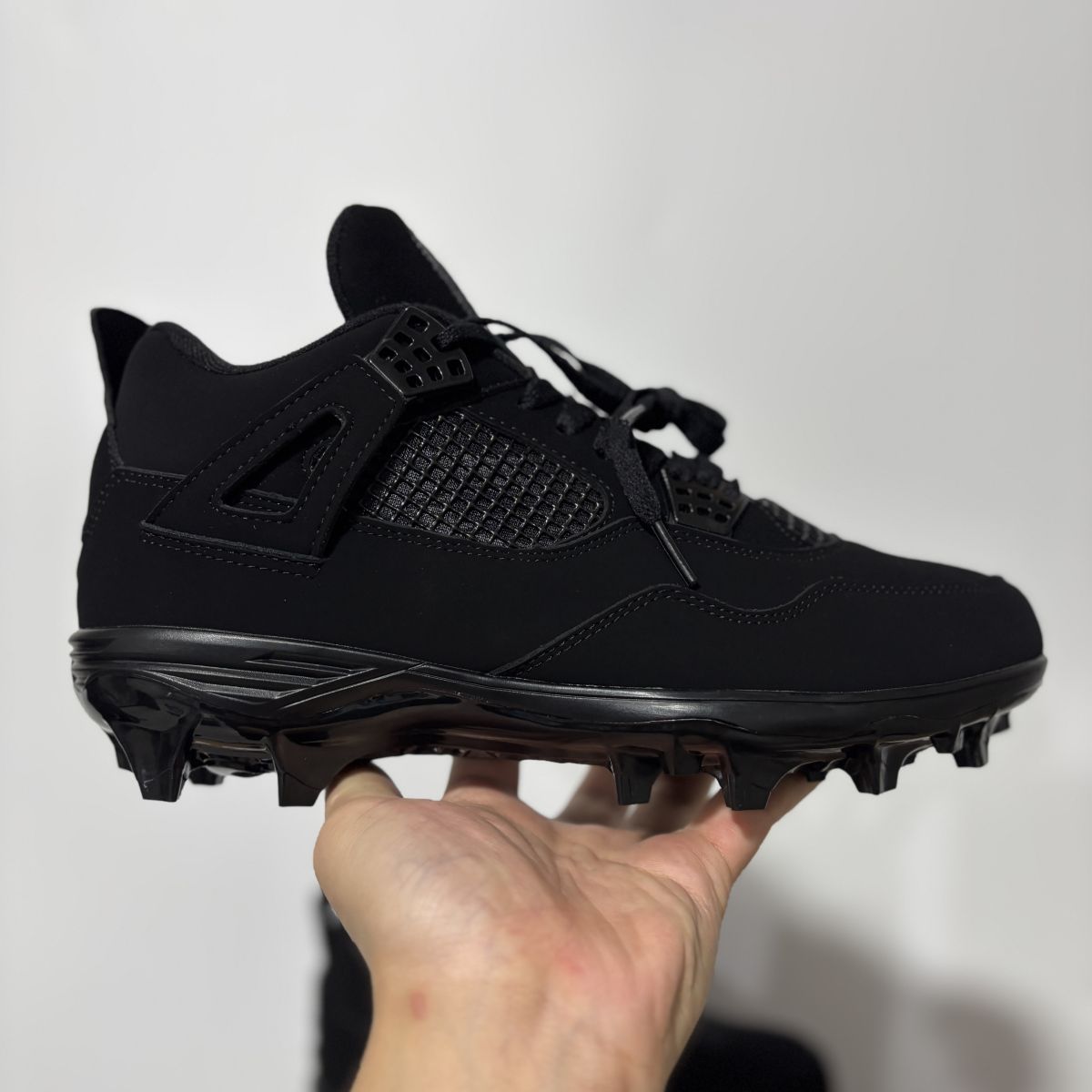 AJ4黑猫足球鞋 Air Jordan 4 retro black 乔4.铆钉篮球鞋CU1110-010